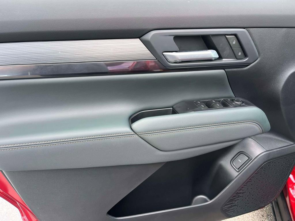 New 2026 GMC Terrain AT4 w/ LPO, Floor Liner Package image 19