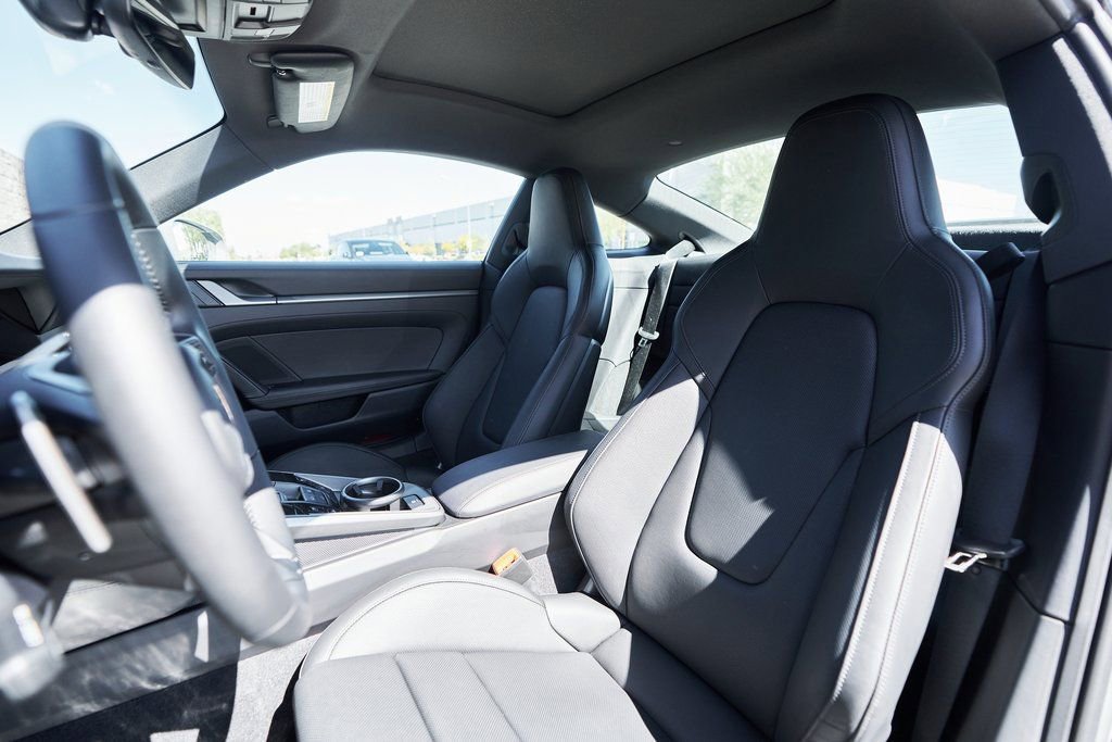 Used 2024 Porsche 911 Carrera 4S w/ Premium Package image 40