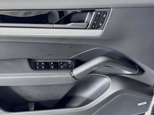 New 2026 Porsche Cayenne S AWD/4WD image 11