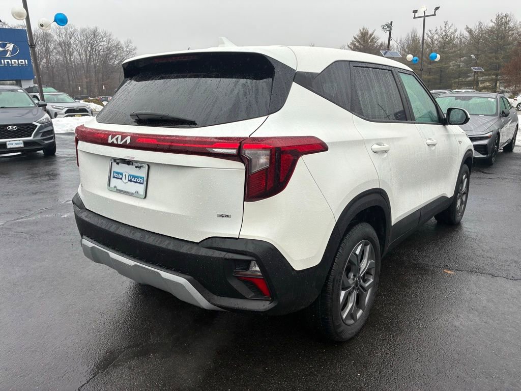 Used 2024 Kia Seltos LX image 7