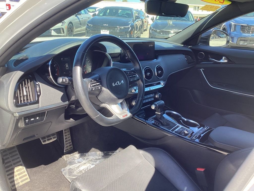 Certified 2022 Kia Stinger GT-Line AWD/4WD image 14