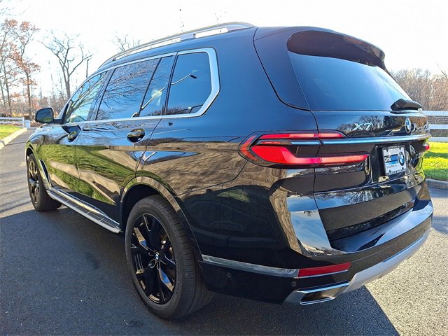Used 2023 BMW X7 xDrive40i w/ Premium Package image 4
