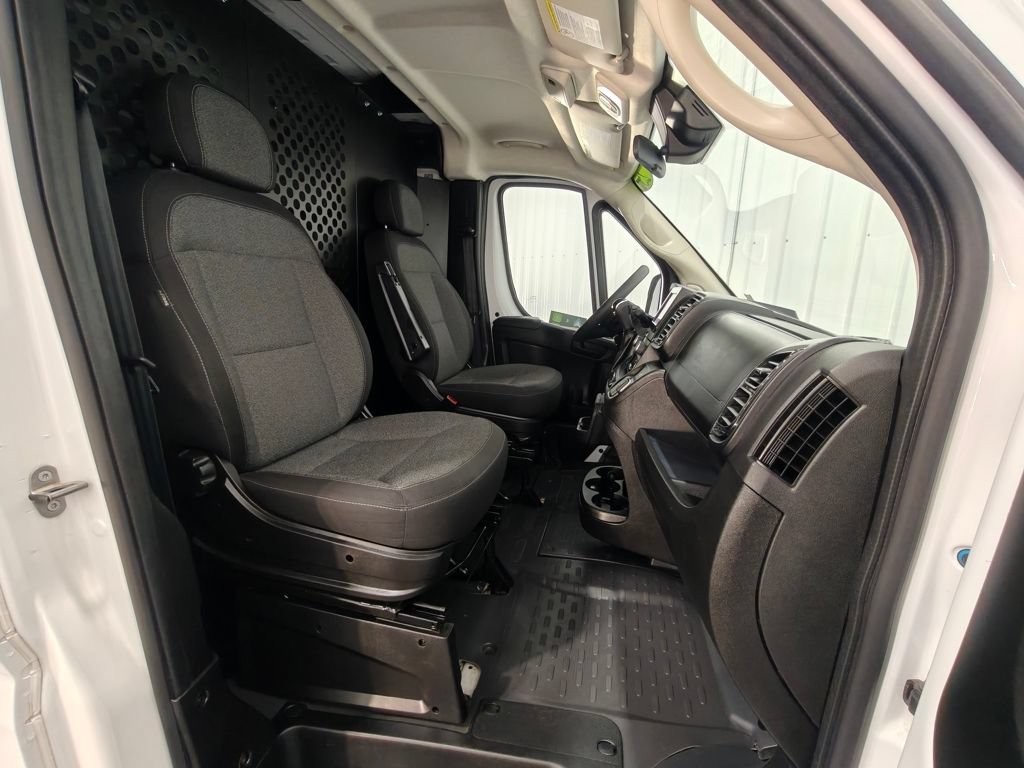 Used 2025 RAM ProMaster 2500 w/ U-Haul Equipment Group FWD image 22