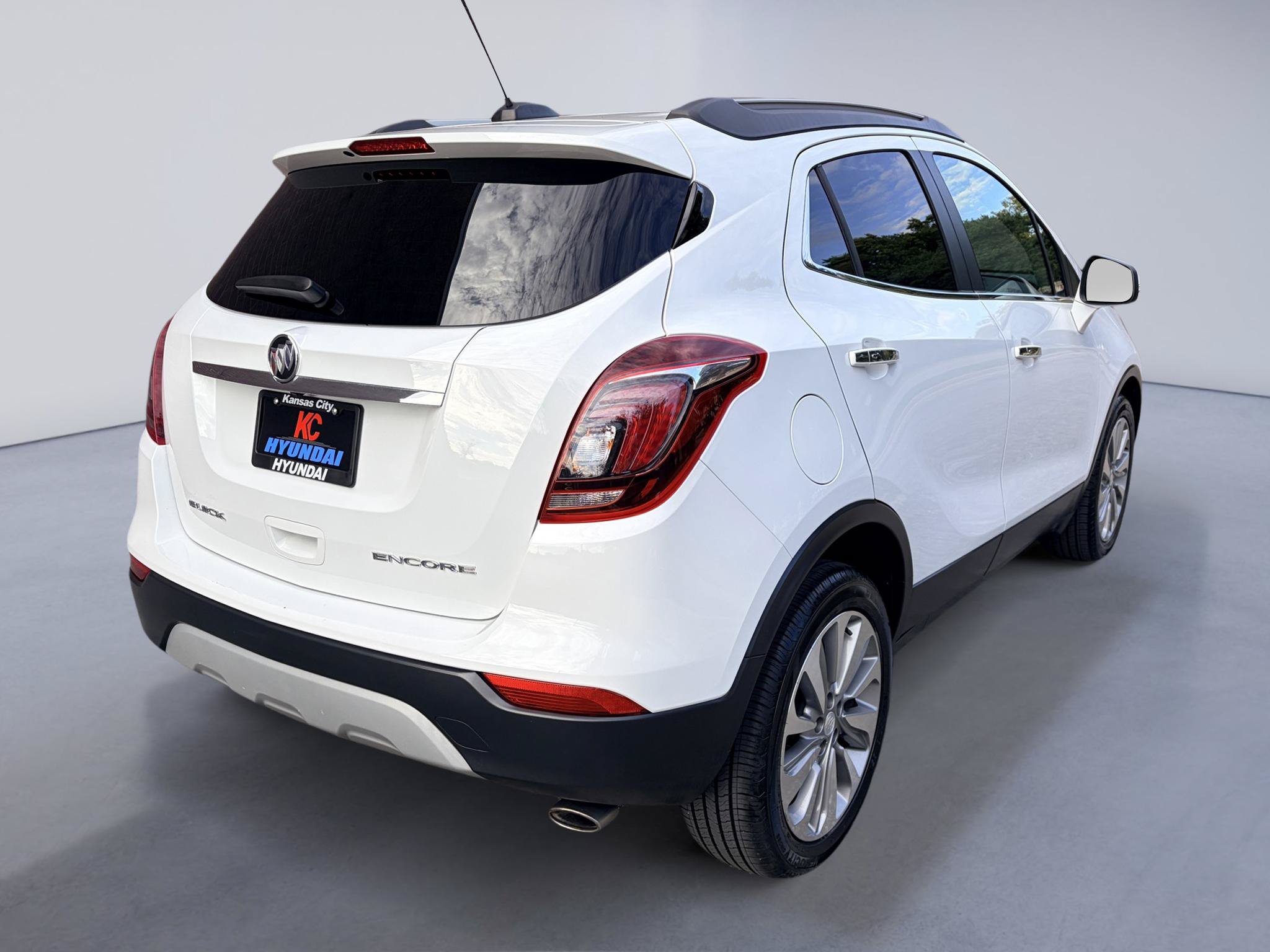 Used 2018 Buick Encore Preferred FWD image 5