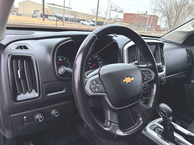 Used 2022 Chevrolet Colorado LT w/ LT Convenience Package image 10