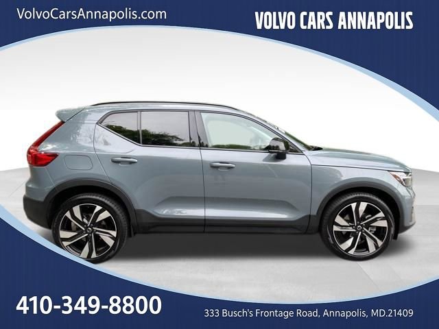 Certified 2023 Volvo XC40 B5 Plus w/ Climate Package AWD/4WD image 9