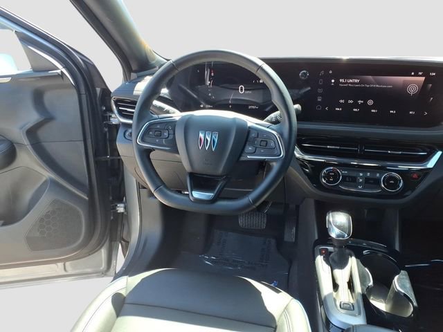 Used 2025 Buick Envista Sport Touring FWD image 13