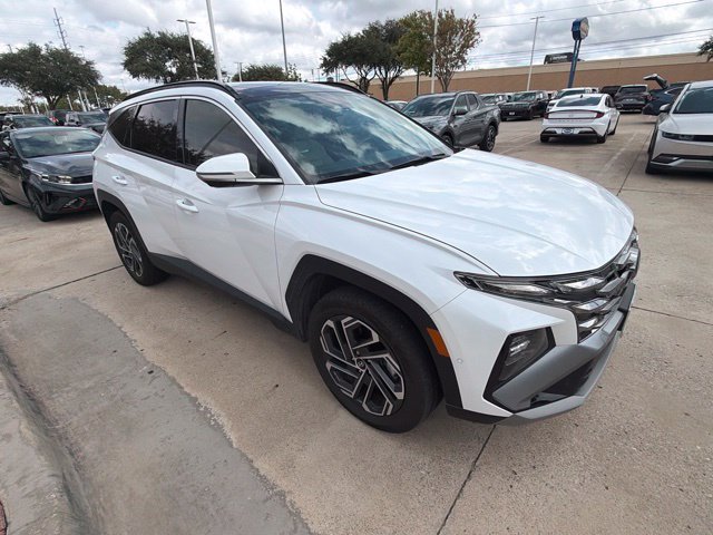Certified 2025 Hyundai Tucson Limited AWD/4WD image 2