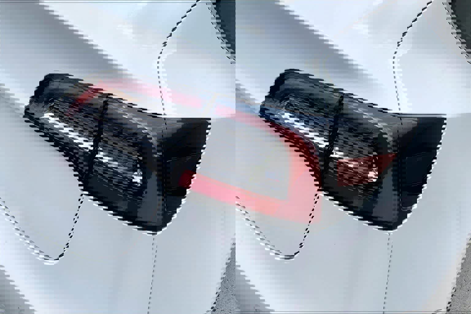 Used 2020 Tesla Model 3 Standard Range Plus image 32