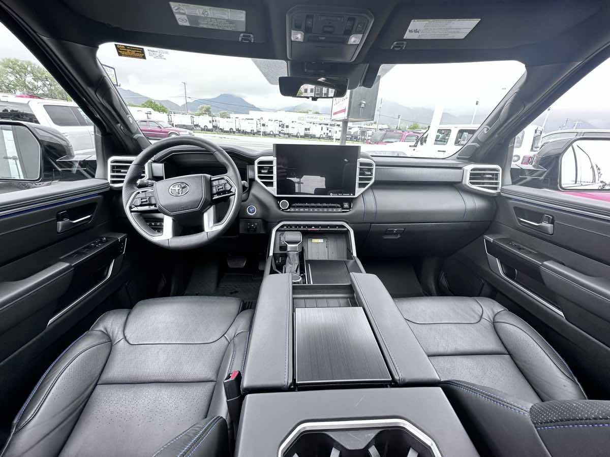 Used 2024 Toyota Sequoia Platinum image 18