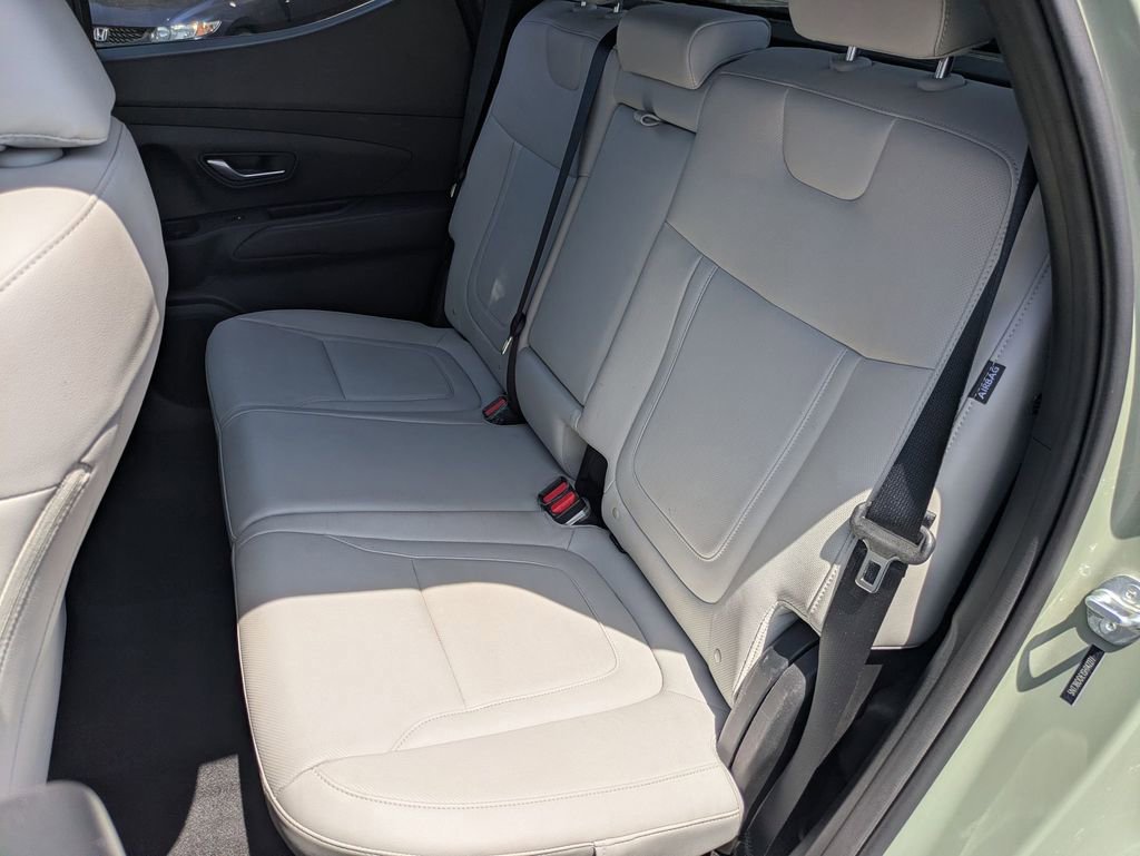 Used 2025 Hyundai Santa Cruz SEL AWD/4WD image 26