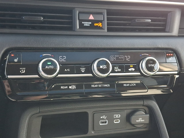 Used 2024 Honda Pilot Touring image 17