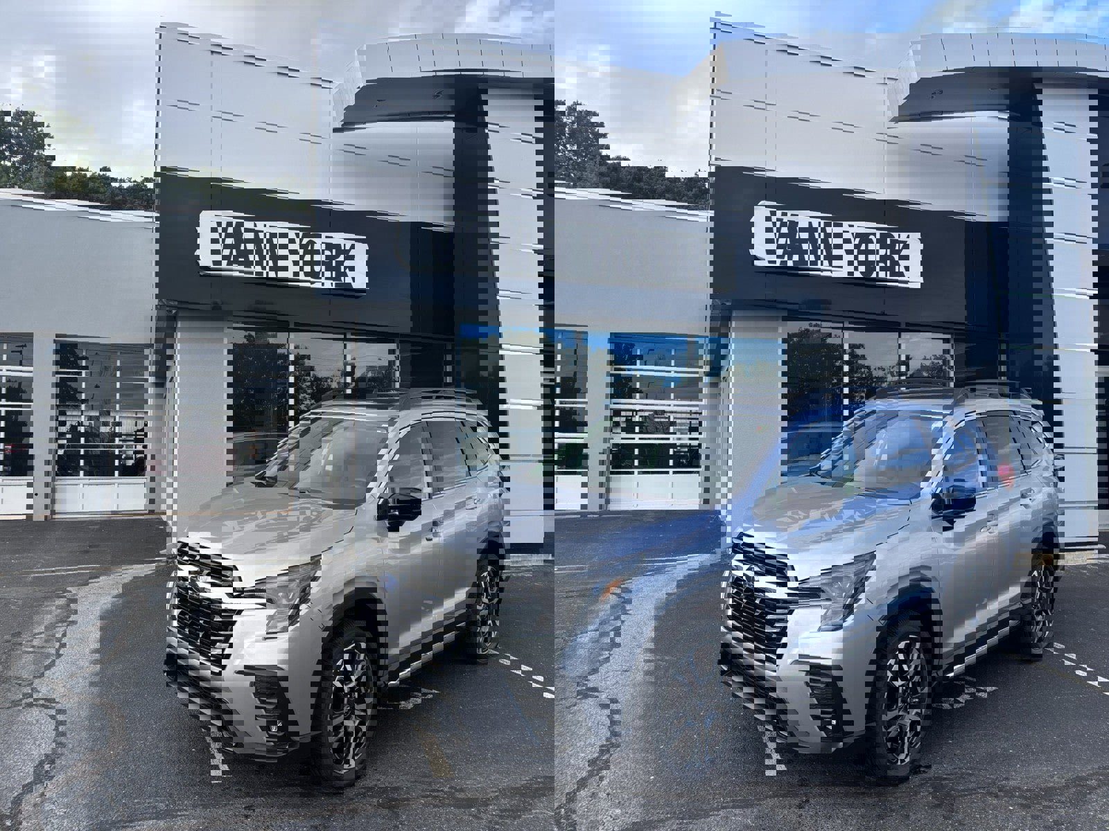 New 2025 Subaru Ascent Limited image 1