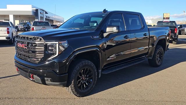 Used 2022 GMC Sierra 1500 AT4X image 4