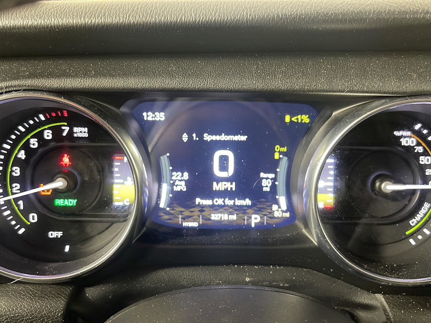 Used 2022 Jeep Wrangler Unlimited Sahara w/ Cold Weather Group AWD/4WD image 16