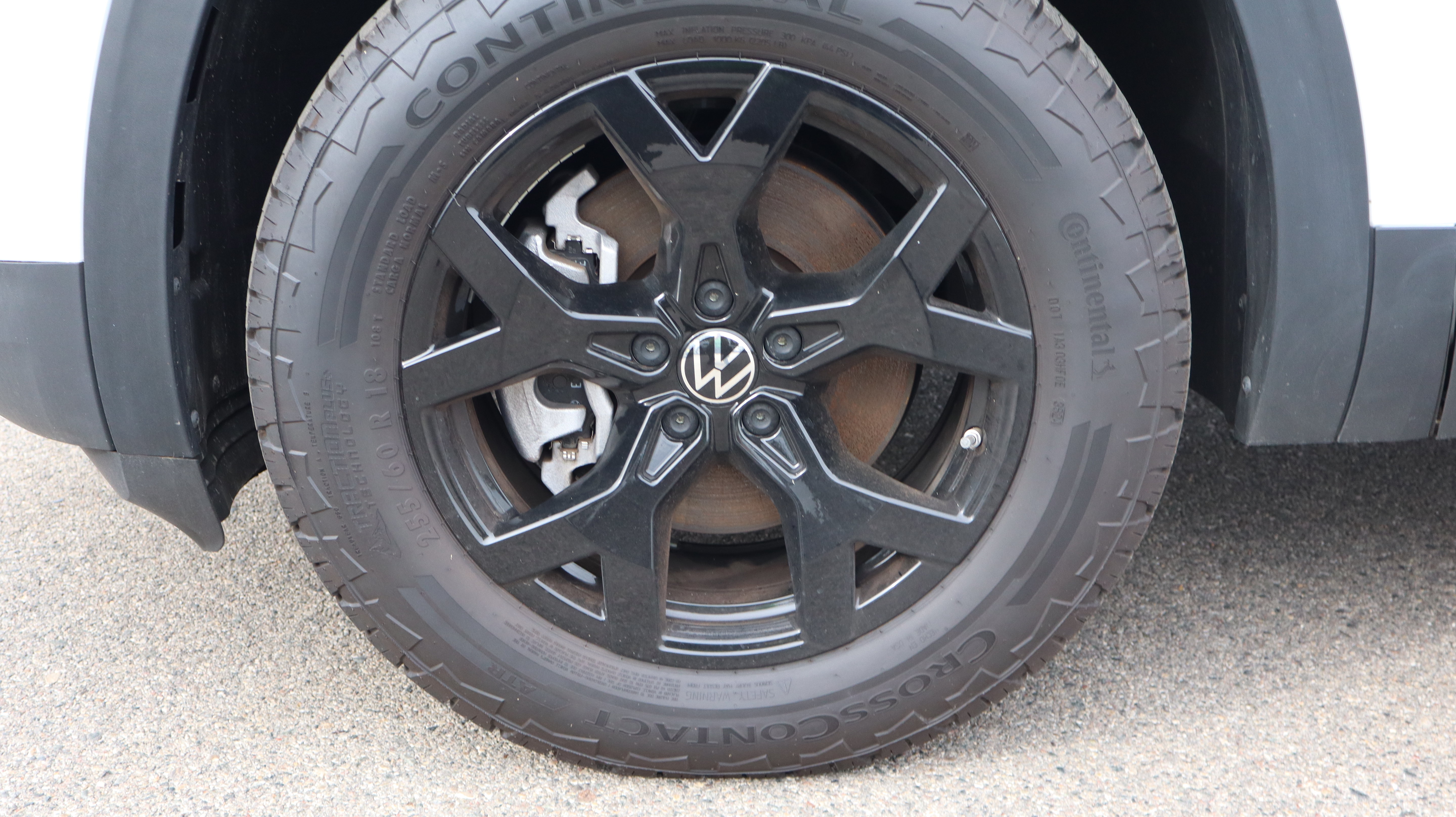 Used 2025 Volkswagen Atlas Peak Edition SE AWD/4WD image 20