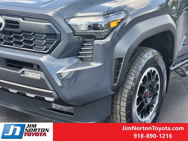 Used 2024 Toyota Tacoma TRD Off-Road AWD/4WD image 11