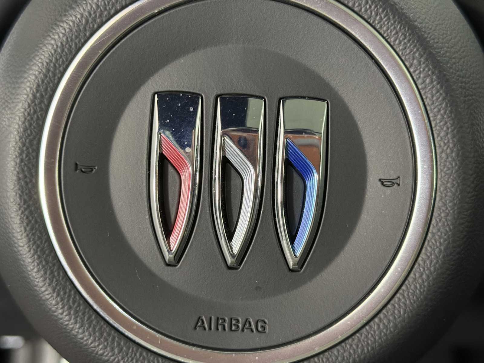 Used 2025 Buick Enclave Sport Touring w/ Power Package FWD image 26