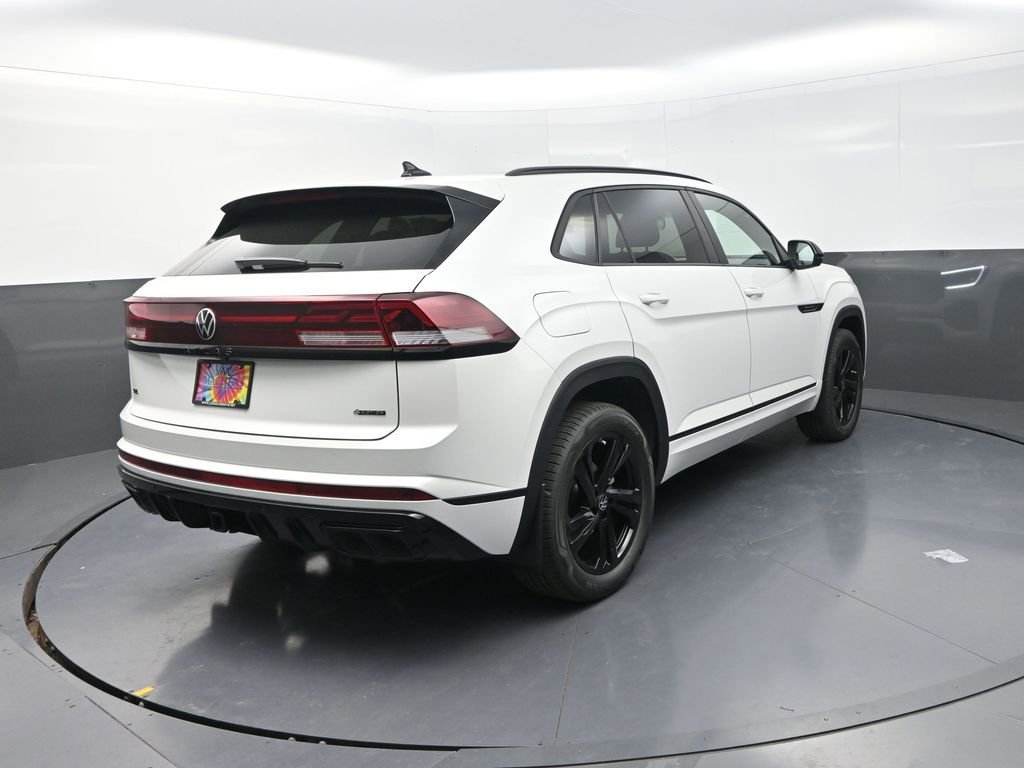 New 2026 Volkswagen Atlas Cross Sport SEL R-Line image 10