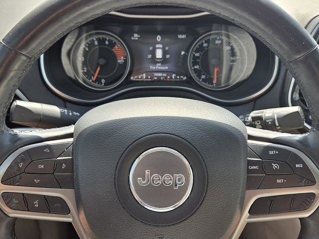 Used 2019 Jeep Cherokee Limited AWD/4WD image 24