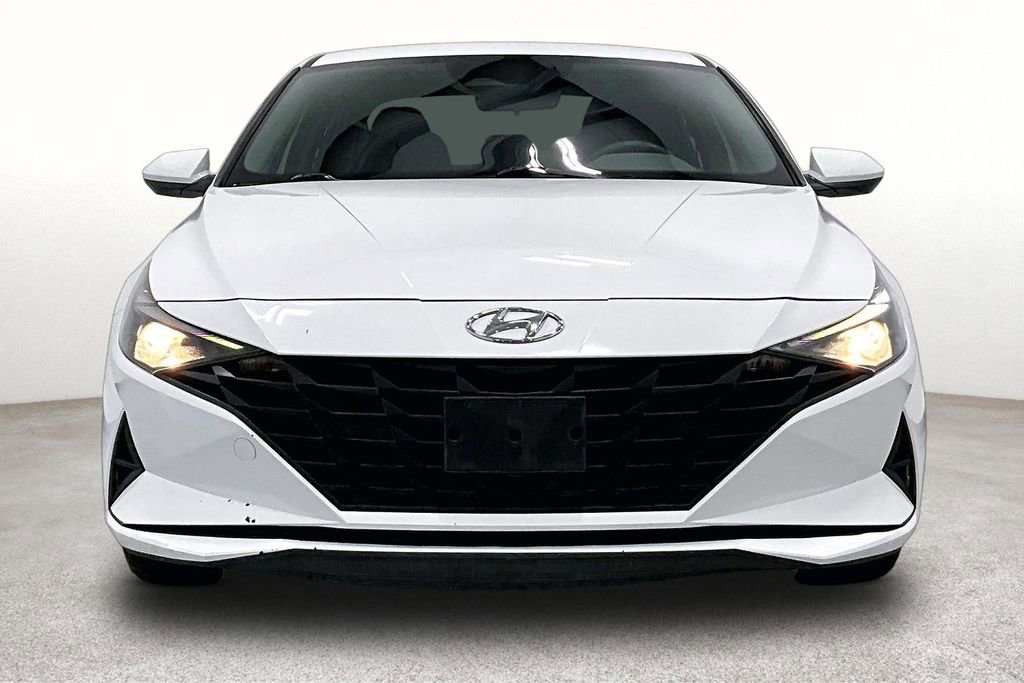 Used 2022 Hyundai Elantra Blue FWD image 5