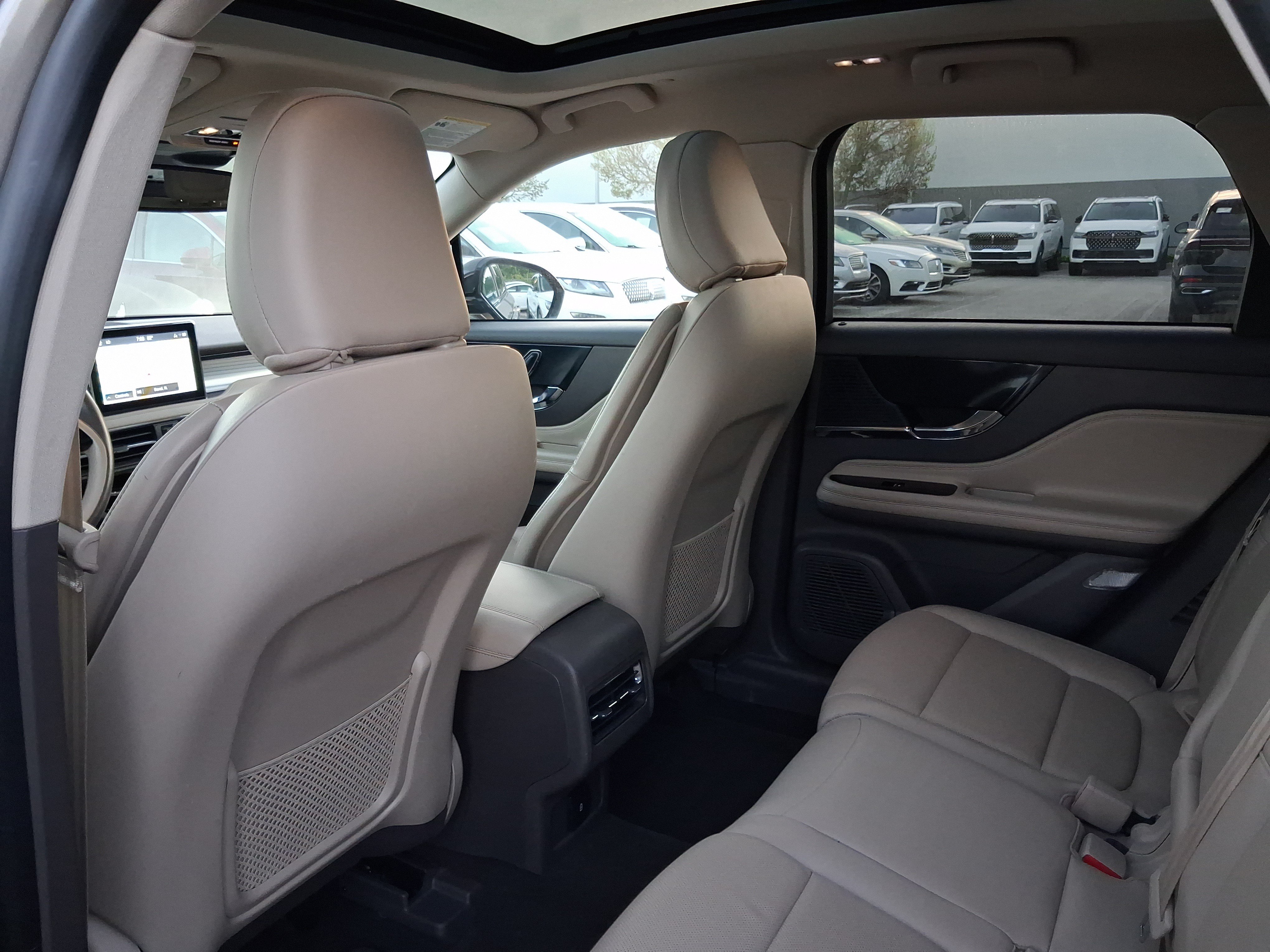 Certified 2021 Lincoln Corsair FWD w/ Premium Package image 5