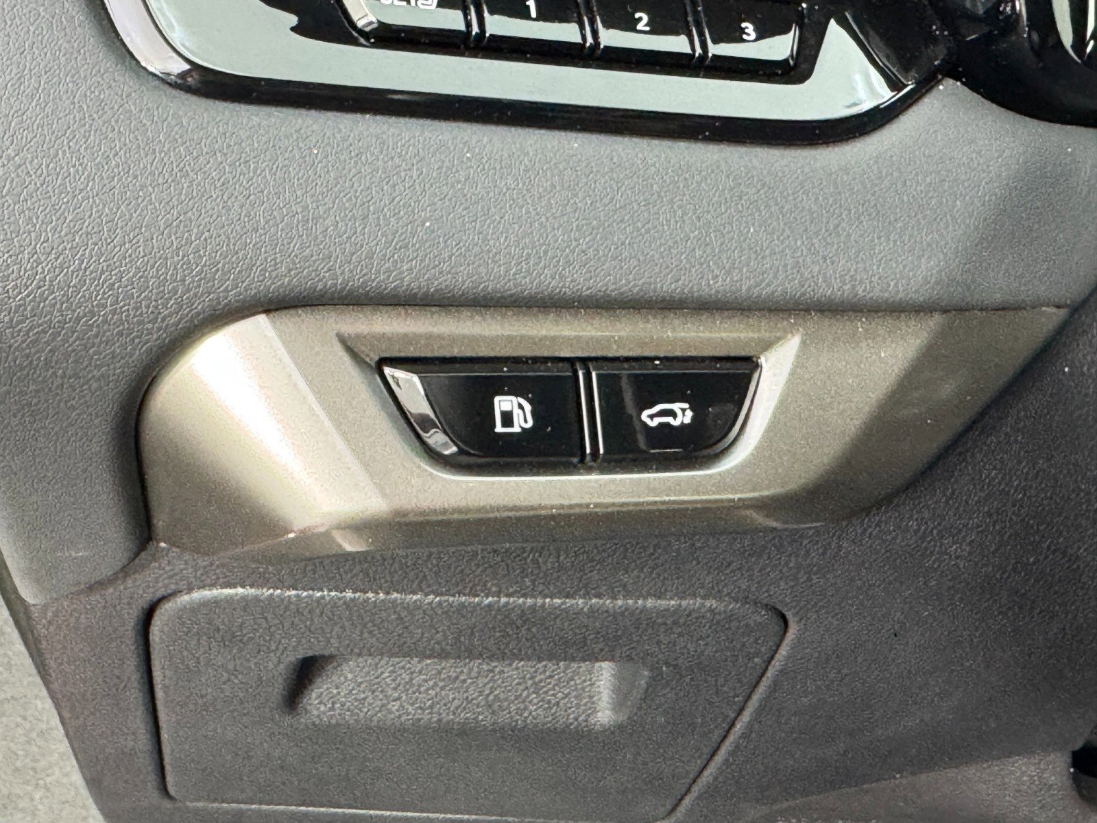 Used 2024 Lexus RX 350 Luxury w/ Convenience Package image 20