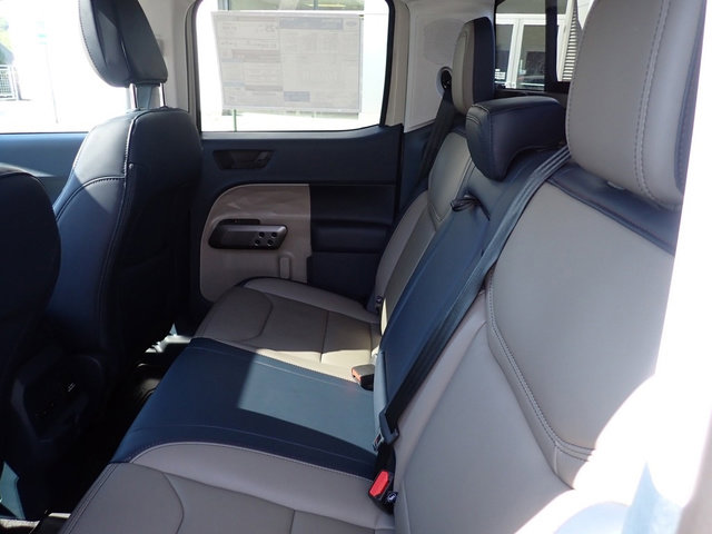 New 2025 Ford Maverick Lariat w/ 4K Tow Package image 12