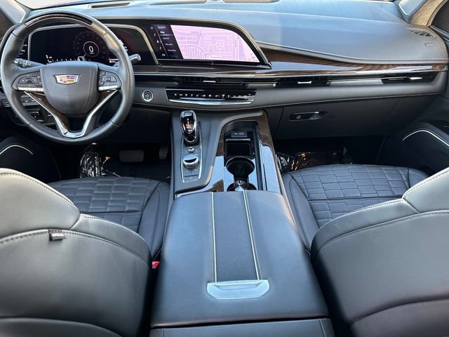 Certified 2024 Cadillac Escalade Sport Platinum w/ LPO, ONYX Package AWD/4WD image 17