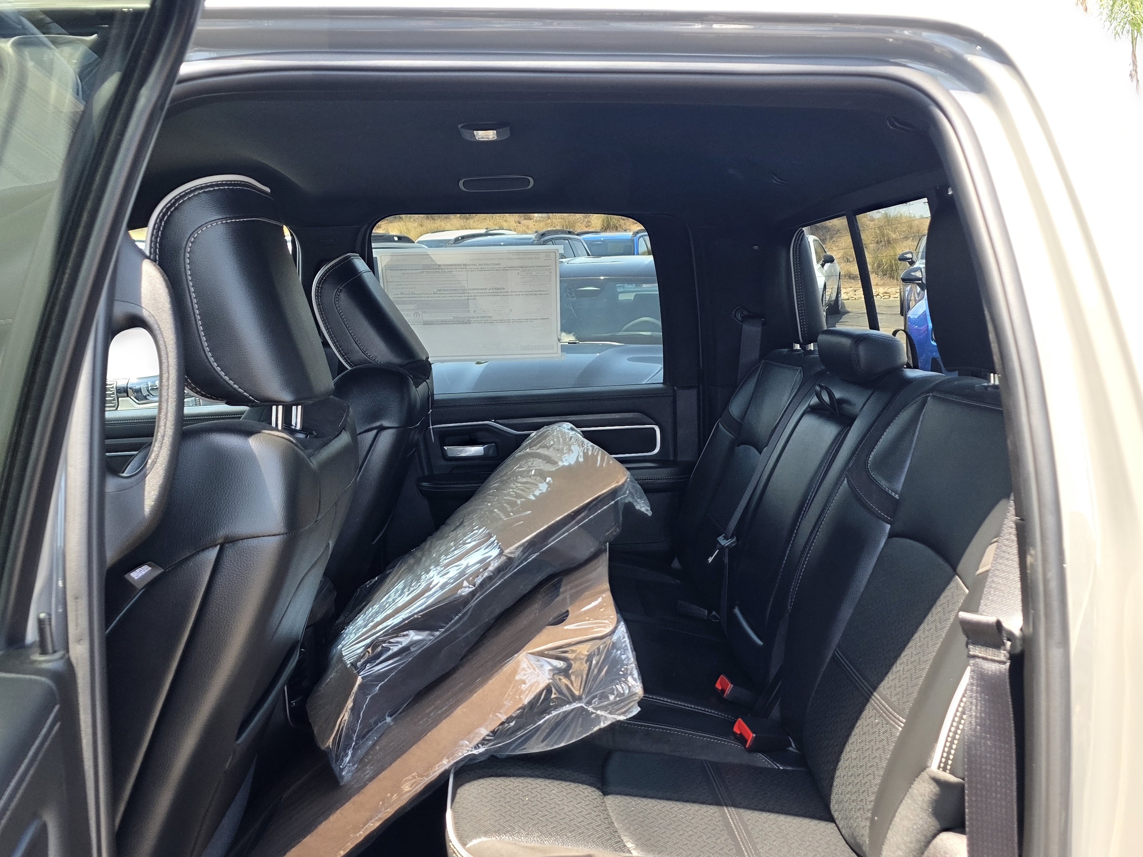 New 2026 RAM 3500 Laramie AWD/4WD image 18