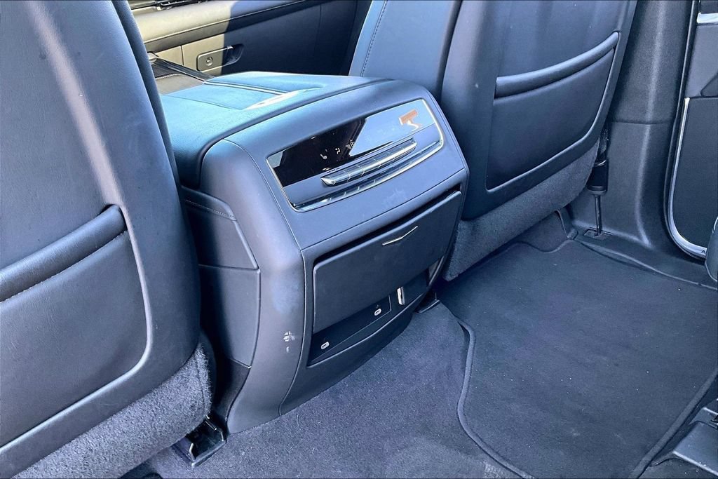 Used 2023 Cadillac Escalade ESV Sport AWD/4WD image 25