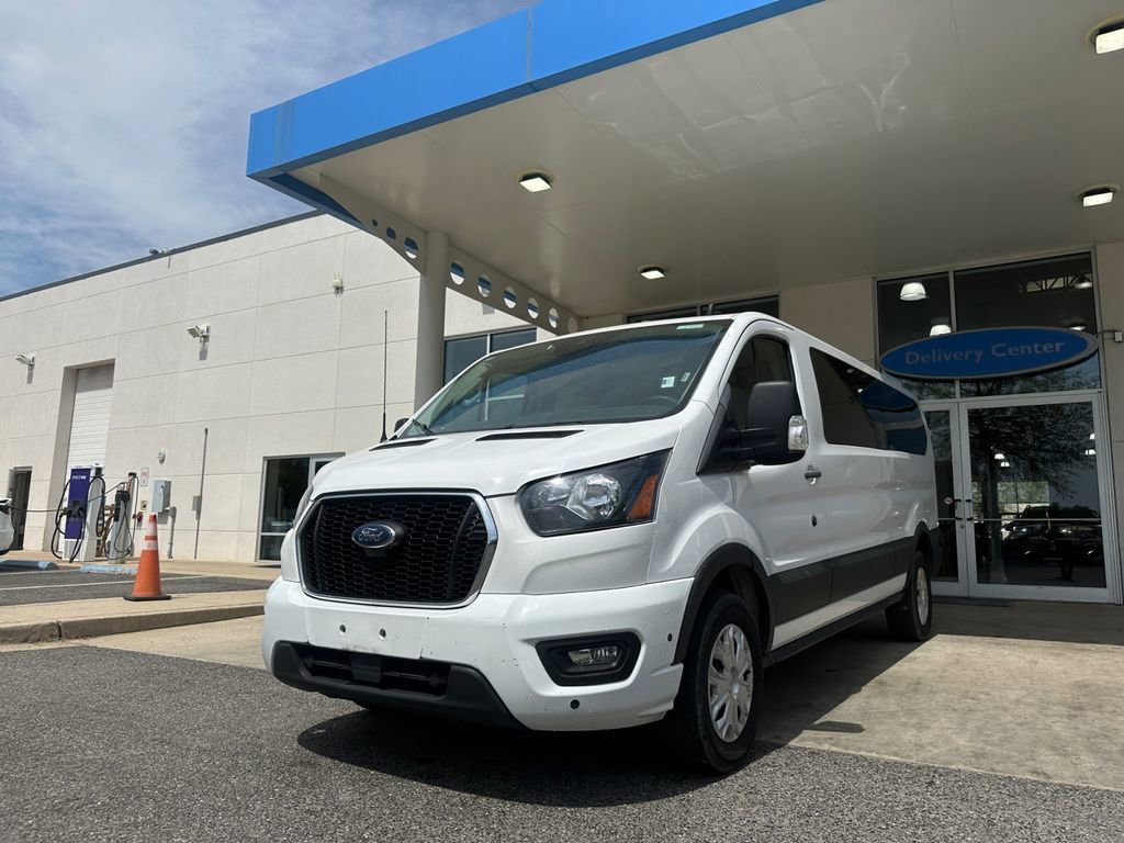 Used 2024 Ford Transit 350 XLT RWD image 32