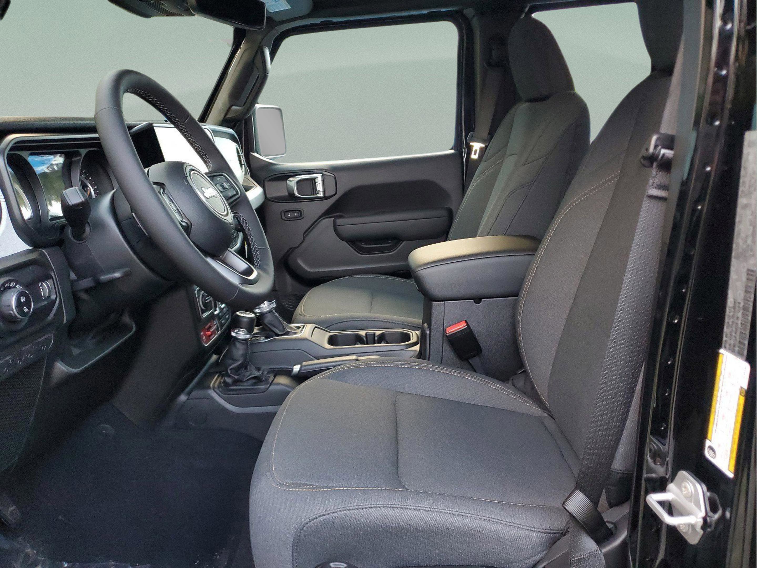 New 2025 Jeep Gladiator Willys image 15