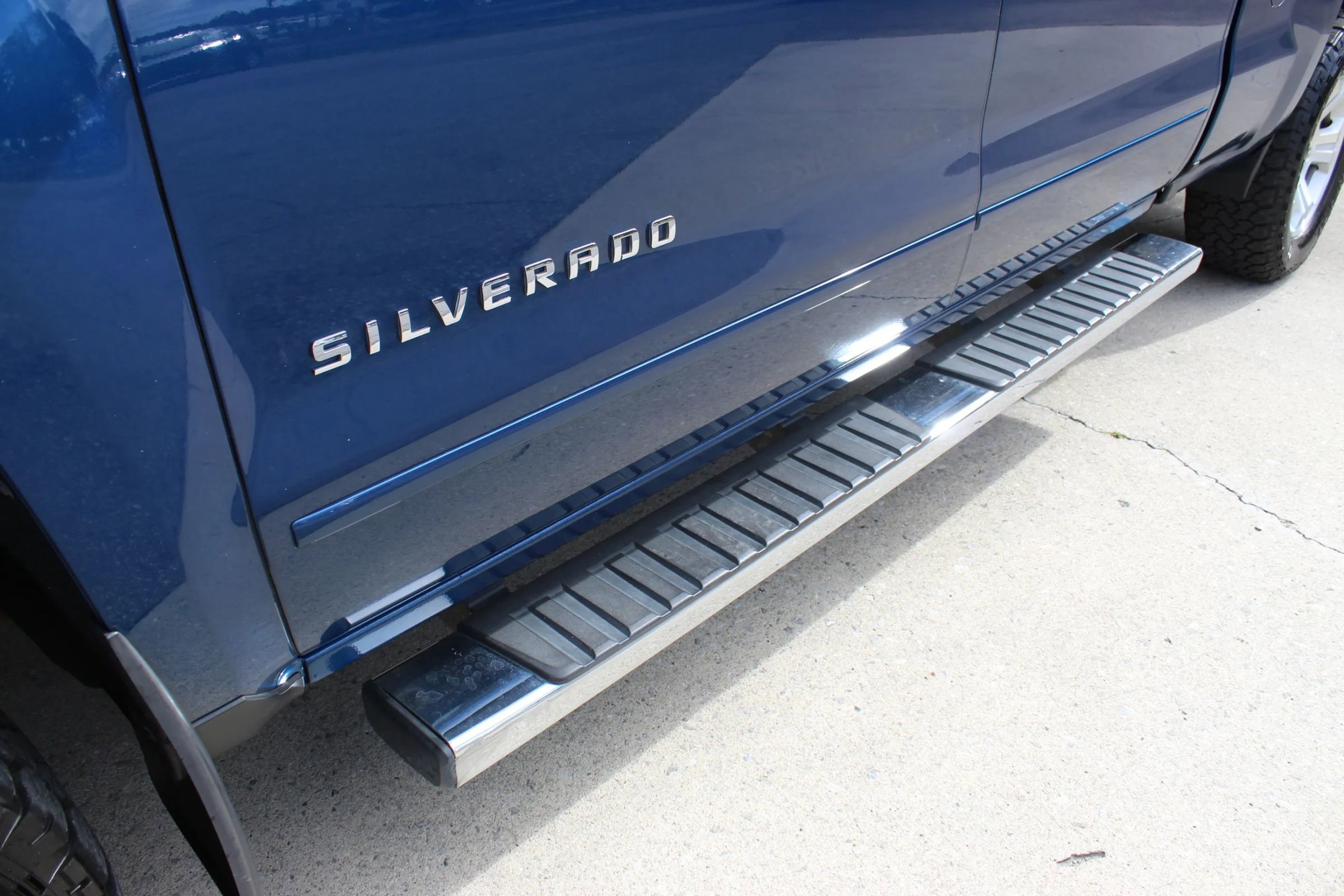 Used 2016 Chevrolet Silverado 1500 LT w/ All Star Edition image 10