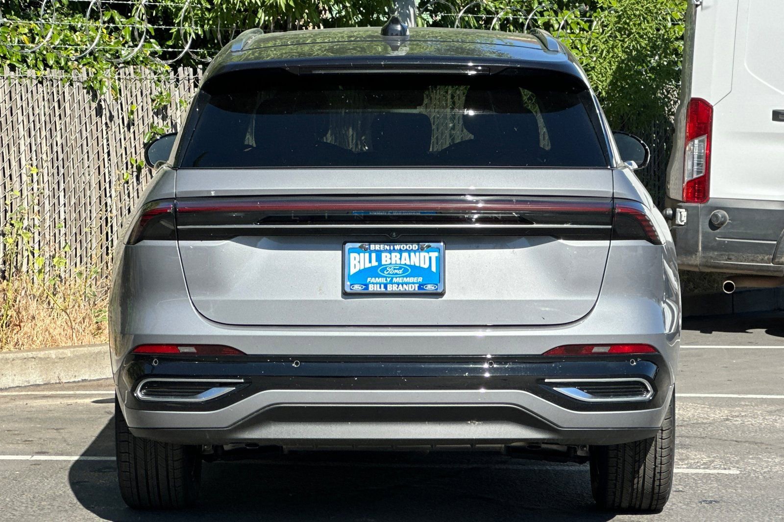 Used 2025 Lincoln Nautilus Reserve image 8