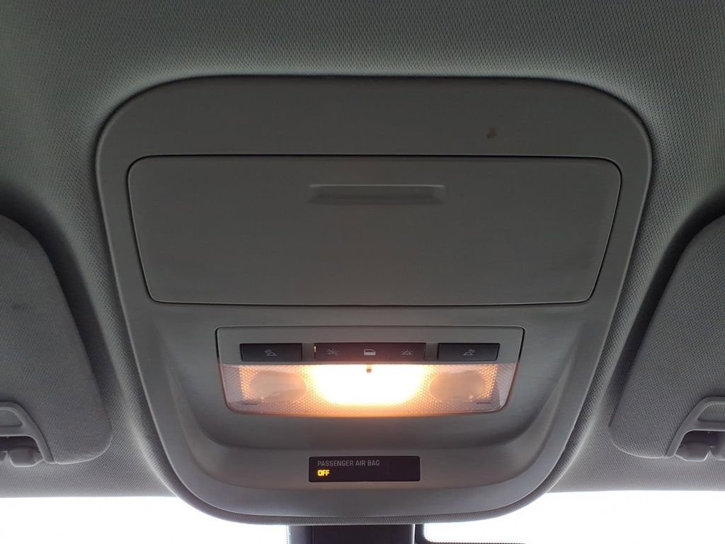 Used 2017 GMC Canyon Denali image 18