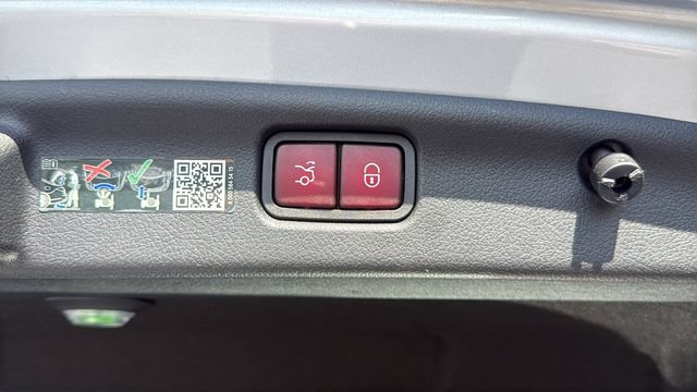 Certified 2023 Mercedes-Benz C 300 4MATIC Sedan image 21