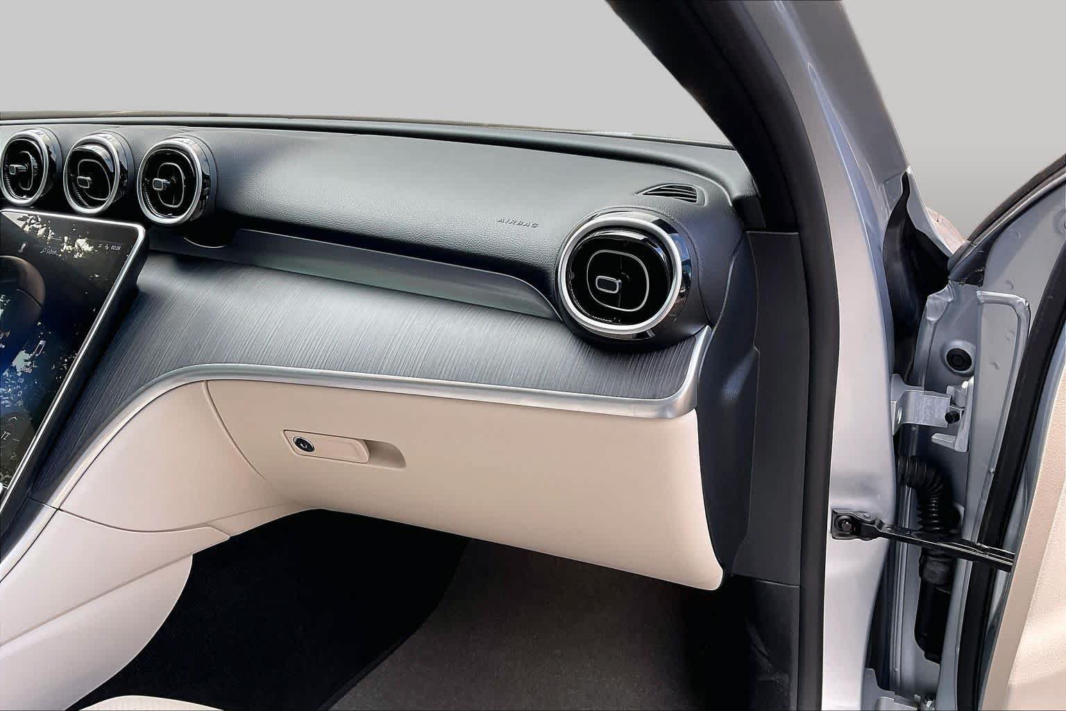 Used 2024 Mercedes-Benz C 300 Sedan image 19