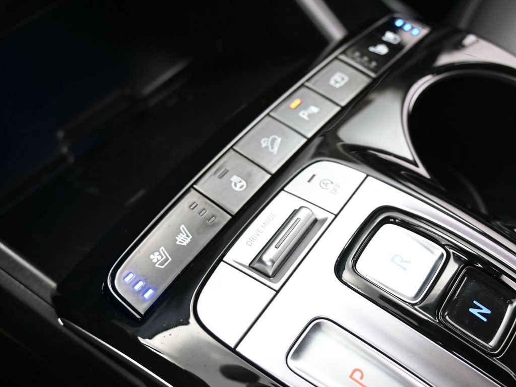 Used 2022 Hyundai Tucson Limited w/ Cargo Package image 32