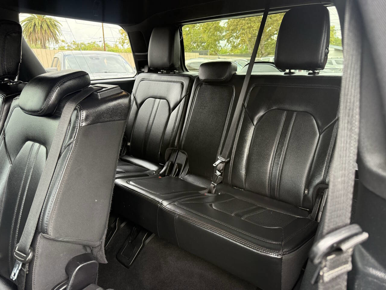 Used 2020 Ford Expedition Limited image 15