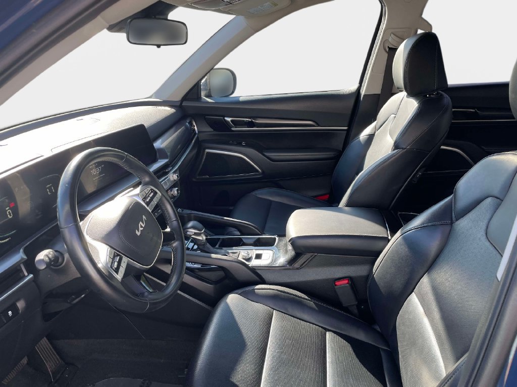 Used 2025 Kia Telluride S FWD image 24