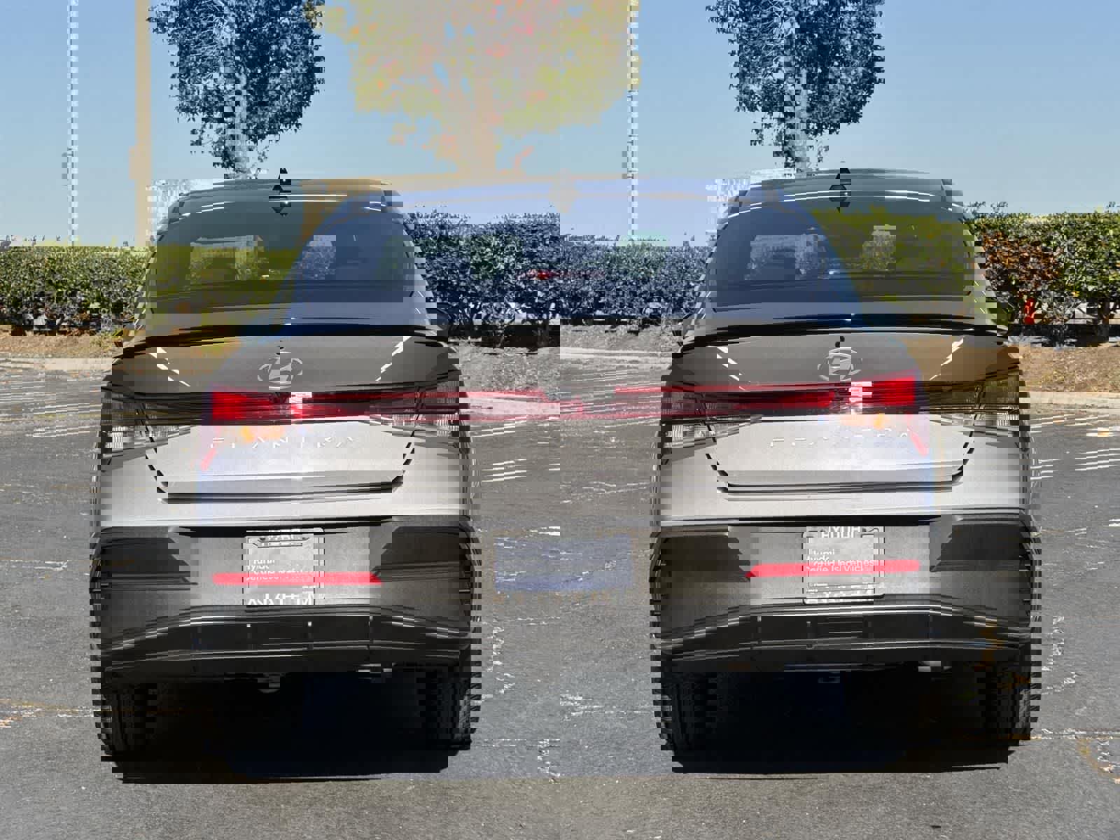 Certified 2025 Hyundai Elantra Sport image 4
