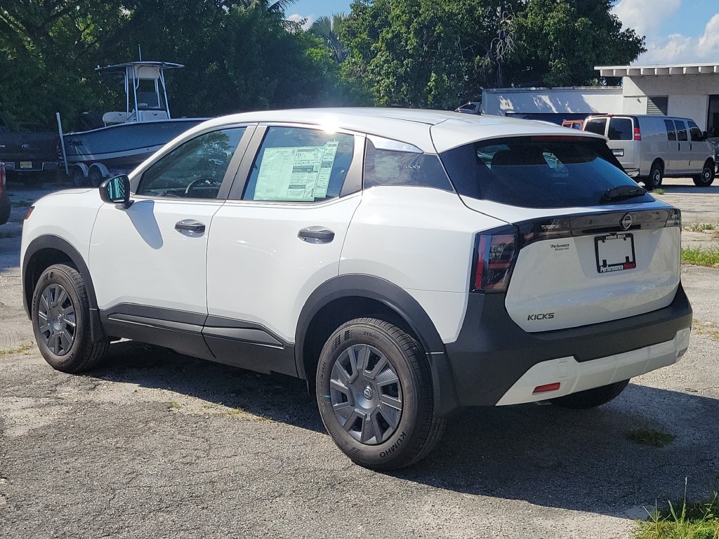 New 2027 Nissan Kicks S FWD image 8