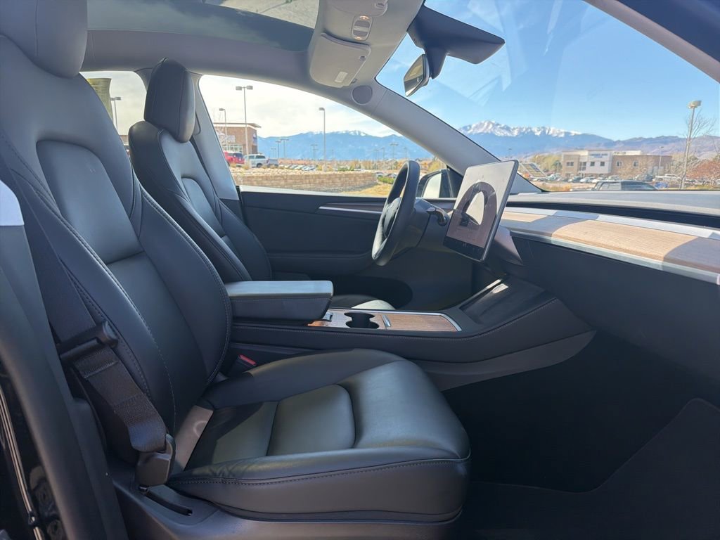 Used 2023 Tesla Model Y Long Range image 27