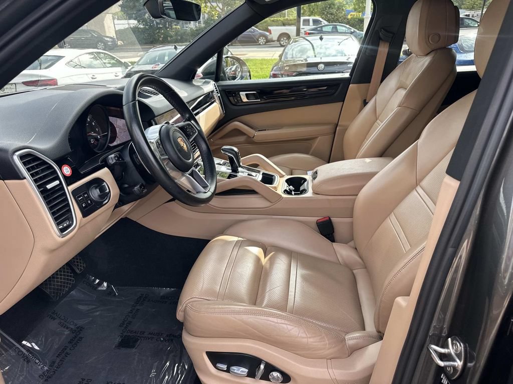 Used 2019 Porsche Cayenne AWD/4WD image 17