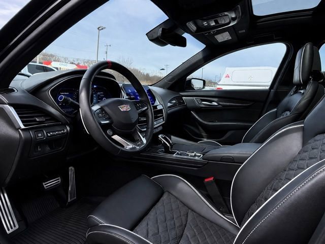 Used 2024 Cadillac CT5 V Blackwing w/ Driver Assist Package image 16
