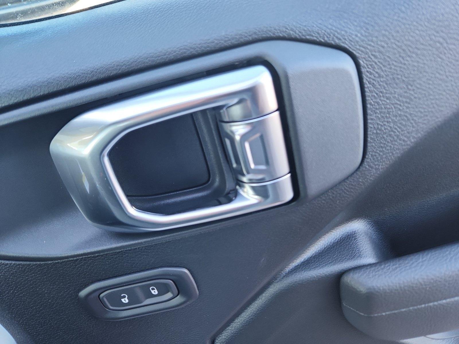 New 2025 Jeep Gladiator Mojave AWD/4WD image 17