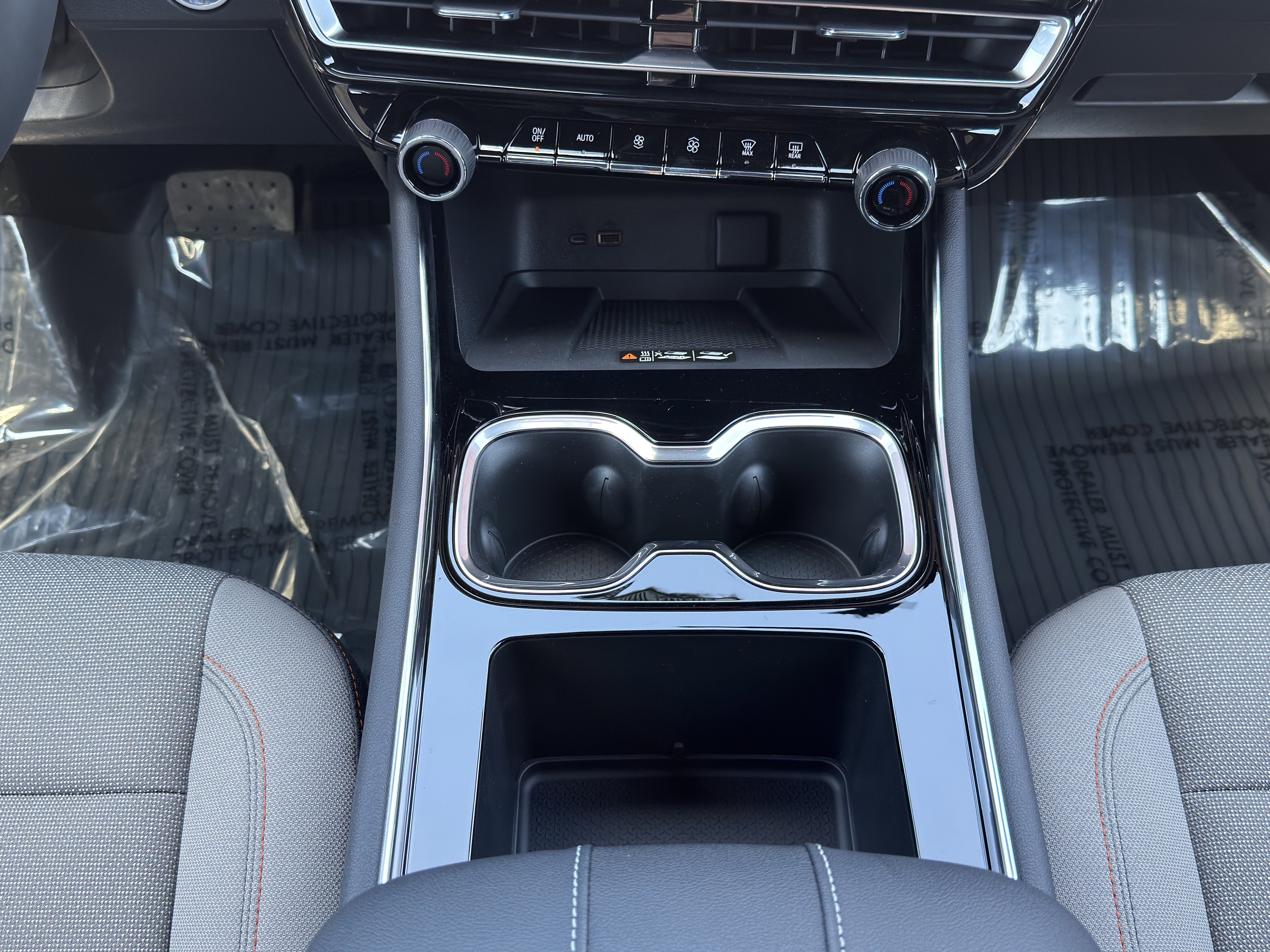 New 2026 Chevrolet Traverse LT image 23