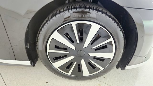 Used 2025 Lucid Air Pure RWD image 78