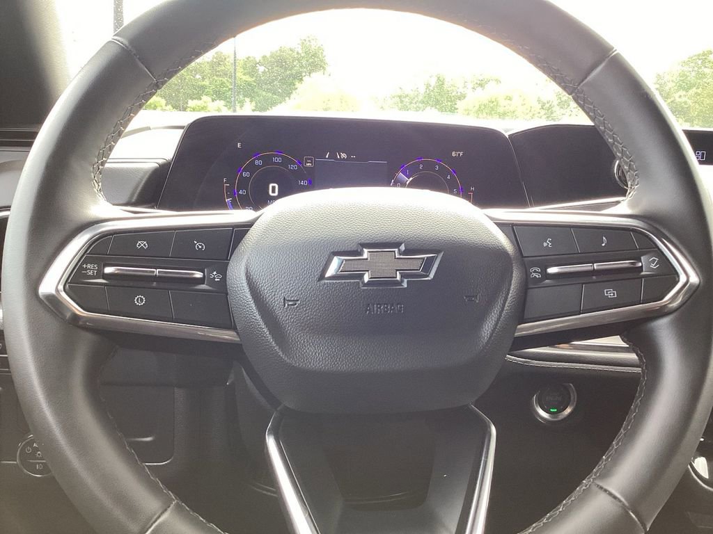 Used 2025 Chevrolet Suburban Z71 AWD/4WD image 10